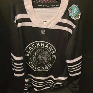 chicago blackhawks fanatics stitched on jersey 2019 winter classic patch size lg